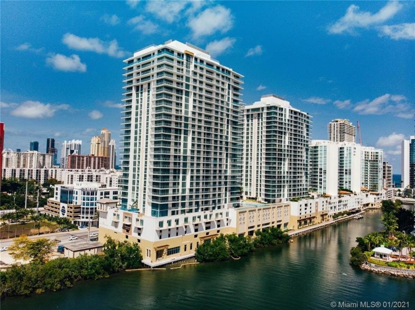 Step into luxury living in this immaculate residence - Beach Condo for sale in Sunny Isles Beach, Florida on Beachhouse.com