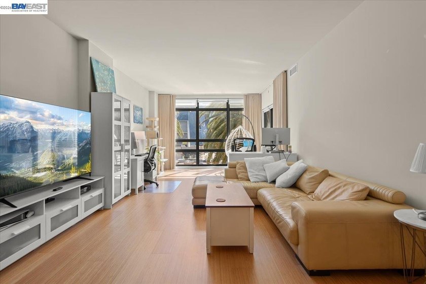 Experience urban luxury in the heart of Downtown San Jose at The - Beach Condo for sale in San Jose, California on Beachhouse.com
