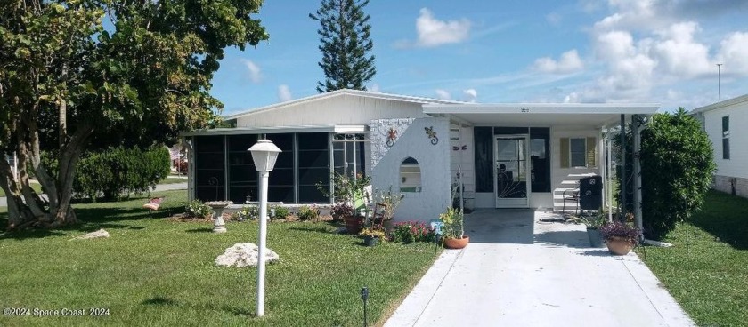 Large corner lot. Updated kitchen, metal roof, ac
2022, new - Beach Home for sale in Barefoot Bay, Florida on Beachhouse.com