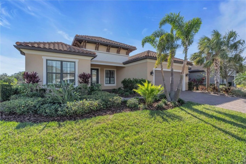 Welcome to your dream pool home in the highly sought-after - Beach Home for sale in Palmetto, Florida on Beachhouse.com