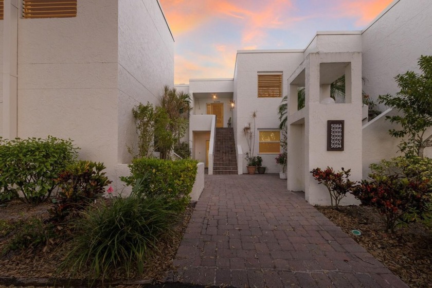 Welcome to Your Serene Oasis in Heromere II!

Step into this - Beach Condo for sale in Sarasota, Florida on Beachhouse.com