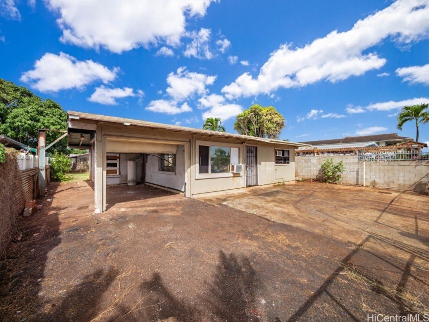 When opportunity knocks, don't miss the chance to answer! This - Beach Home for sale in Ewa Beach, Hawaii on Beachhouse.com