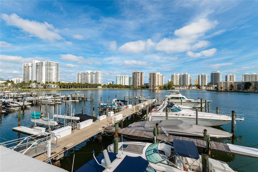 Experience the best of Aventura living in this stunning - Beach Condo for sale in Aventura, Florida on Beachhouse.com