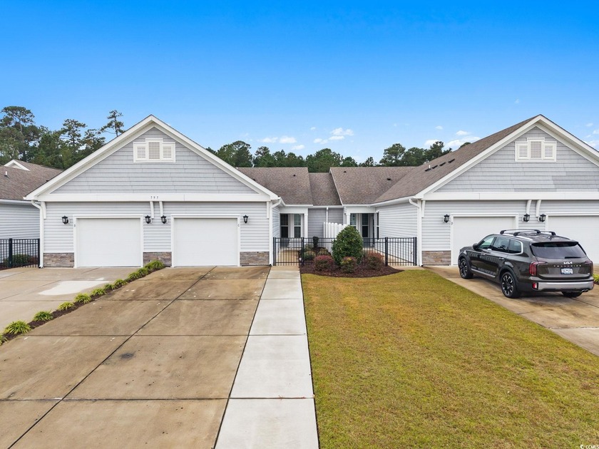 This beautiful 3-bedroom, 2-bath townhome with a 1-car garage in - Beach Condo for sale in Myrtle Beach, South Carolina on Beachhouse.com
