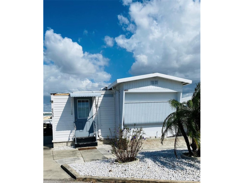 THIS IS BEING SOLD BY THE SELLER AS A TEARDOWN. Marina Community - Beach Home for sale in Bradenton, Florida on Beachhouse.com