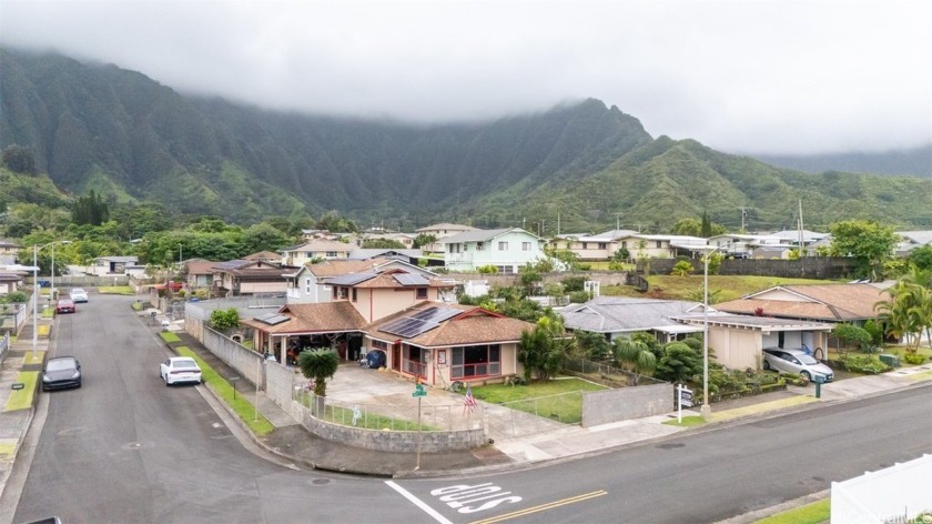 Hidden Gem with Untapped Potential!! Make this family home your - Beach Home for sale in Kaneohe, Hawaii on Beachhouse.com