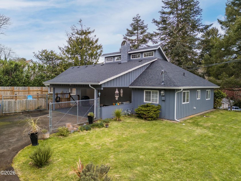 Nestled in a private, quiet neighborhood, this charming home - Beach Home for sale in Lincoln City, Oregon on Beachhouse.com