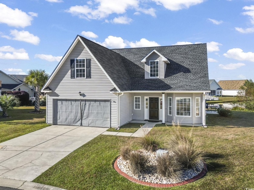 Gorgeous four-bedroom, two-and-a-half-bath home with a bonus - Beach Home for sale in Myrtle Beach, South Carolina on Beachhouse.com