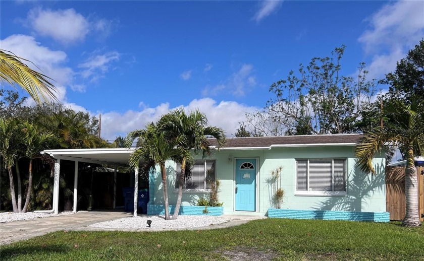 Under contract-accepting backup offers. This home had minor - Beach Home for sale in South Pasadena, Florida on Beachhouse.com