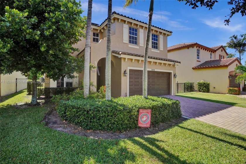Motivated Sellers!  4 bdrm, 2  1/2 bath lake view, gated - Beach Home for sale in Lake Worth, Florida on Beachhouse.com