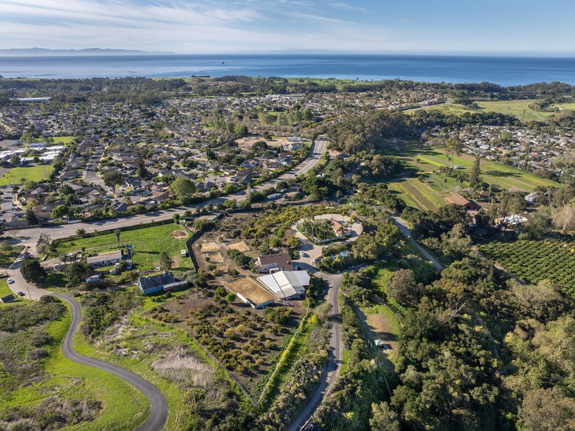 Rare opportunity to own a 4.72+/- acre equestrian property with - Beach Home for sale in Goleta, California on Beachhouse.com