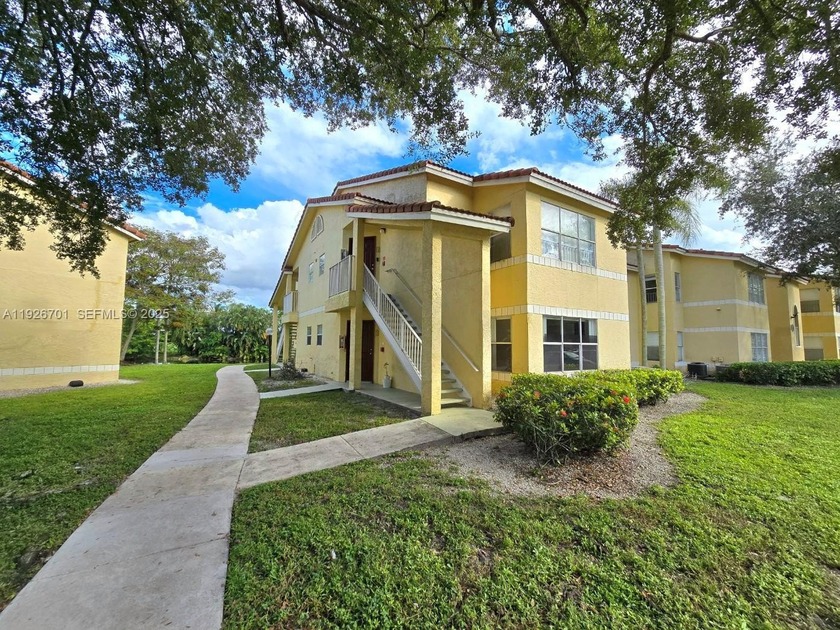 FOR INVESTORS. TENANT OCCUPIED 2 Beds 1 Full Bath. Spacious - Beach Condo for sale in Sunrise, Florida on Beachhouse.com