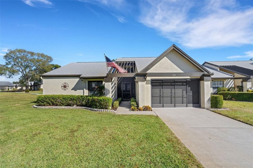 Under contract-accepting backup offers. Beautifully renovated - Beach Home for sale in Palm Harbor, Florida on Beachhouse.com