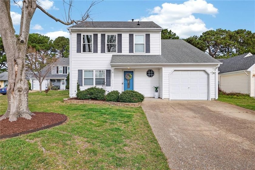 Beautiful home situated on one of the best lots in Ocean Lakes! - Beach Home for sale in Virginia Beach, Virginia on Beachhouse.com