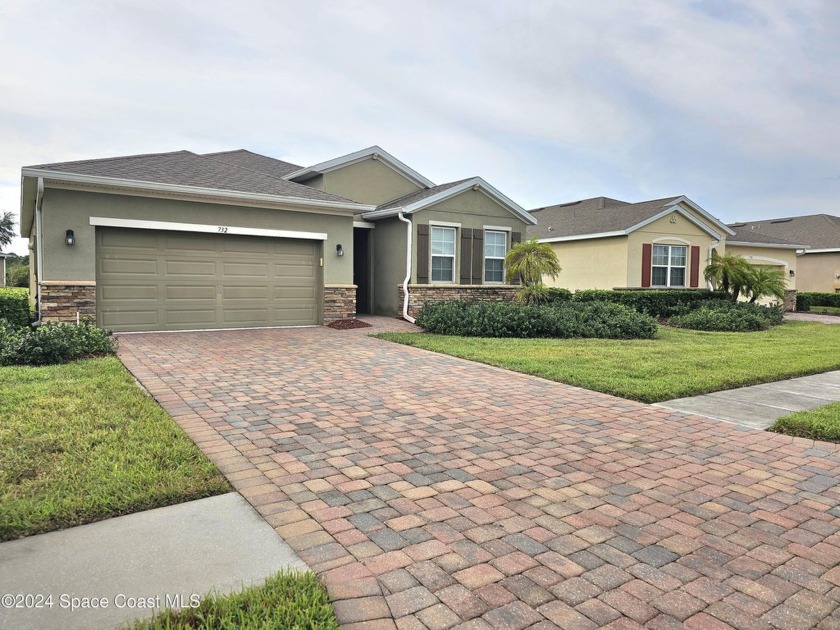 This 3 bedroom, 2 bath home has been lived in only seasonally - Beach Home for sale in Palm Bay, Florida on Beachhouse.com