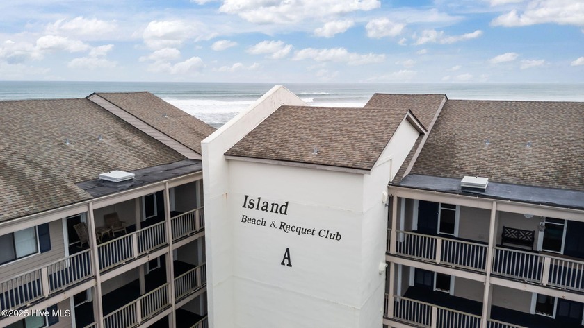 Enjoy island life with this oceanside 3 bedroom 2 1/2 bath condo - Beach Condo for sale in Atlantic Beach, North Carolina on Beachhouse.com