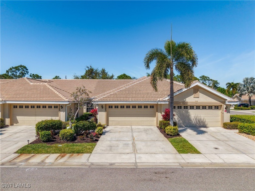 Welcome to this charming Solana home in the friendly HERONS GLEN - Beach Home for sale in North Fort Myers, Florida on Beachhouse.com