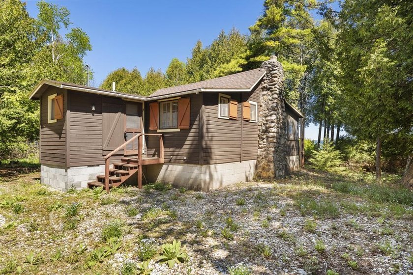 Rare opportunity to own 125 feet of Lake Michigan waterfront - Beach Home for sale in Mackinaw City, Michigan on Beachhouse.com