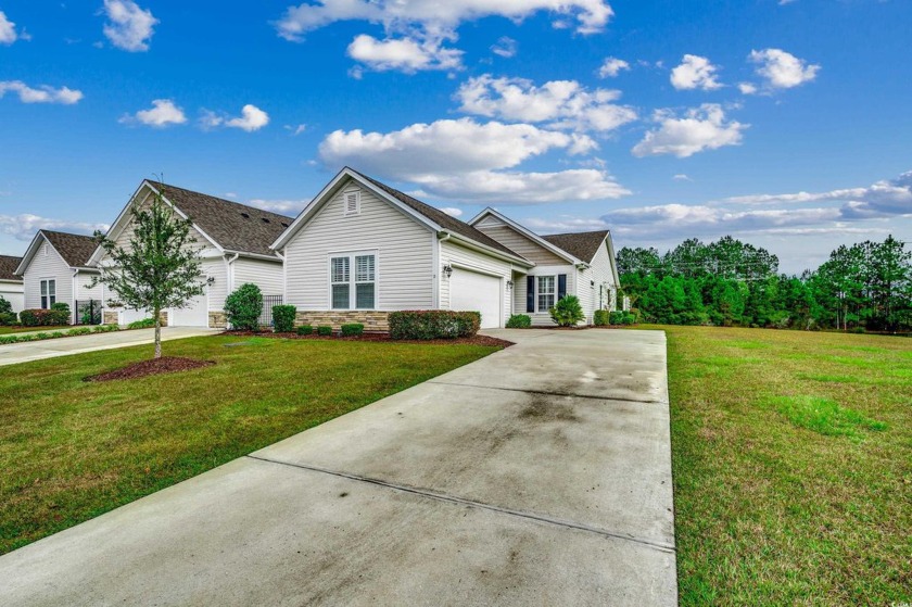 Discover effortless living in this stylish 3-bedroom, 2-bathroom - Beach Condo for sale in Myrtle Beach, South Carolina on Beachhouse.com