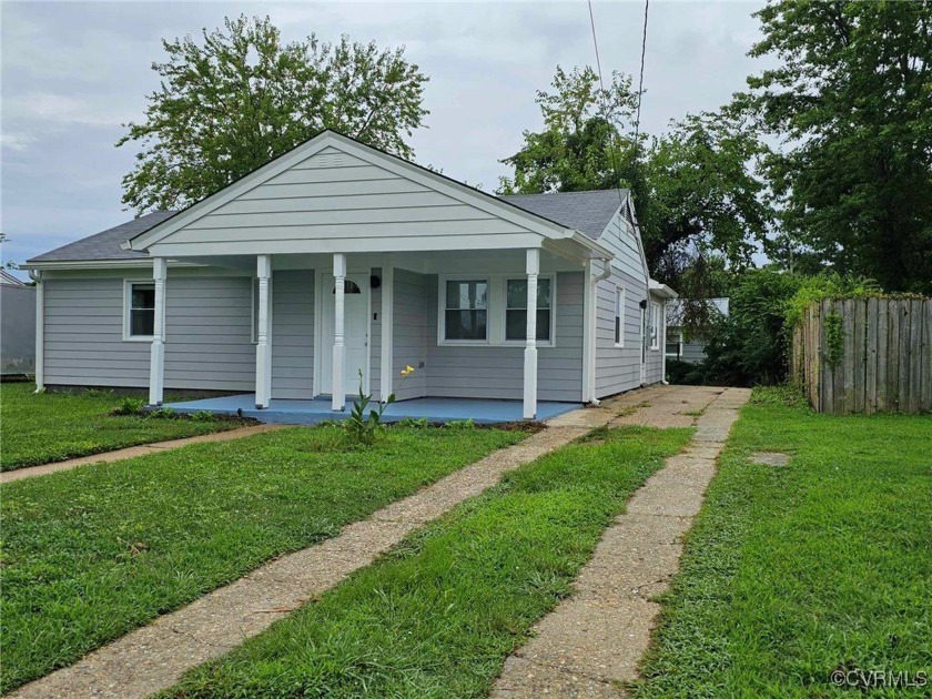 Nicely Renovated Cottage with Modern Upgrades - Move-In Ready! - Beach Home for sale in Hampton, Virginia on Beachhouse.com