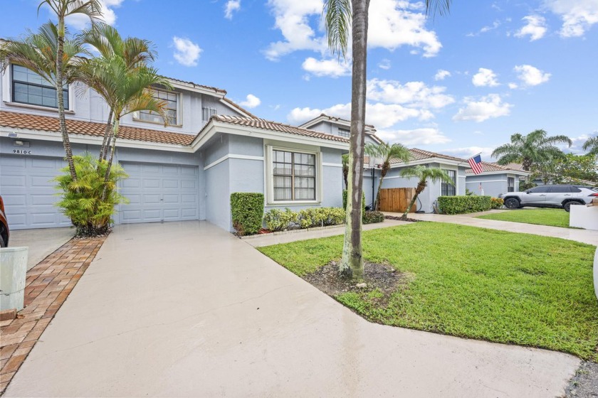 Gorgeous townhouse! Spacious 3 bedroom property with 2.5 newly - Beach Townhome/Townhouse for sale in Boynton Beach, Florida on Beachhouse.com