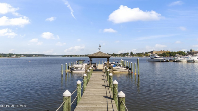 Luxury Navesink River living at its finest! The highly desirable - Beach Condo for sale in Red Bank, New Jersey on Beachhouse.com