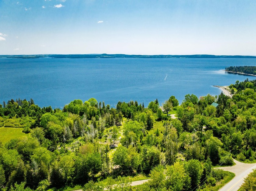 Deepwater access to Penobscot Bay from 2.5 acres of elevated - Beach Acreage for sale in Islesboro, Maine on Beachhouse.com