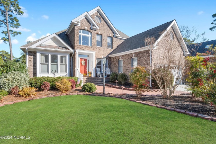 Welcome to your Southern Paradise! This beautiful charmer offers - Beach Home for sale in Southport, North Carolina on Beachhouse.com