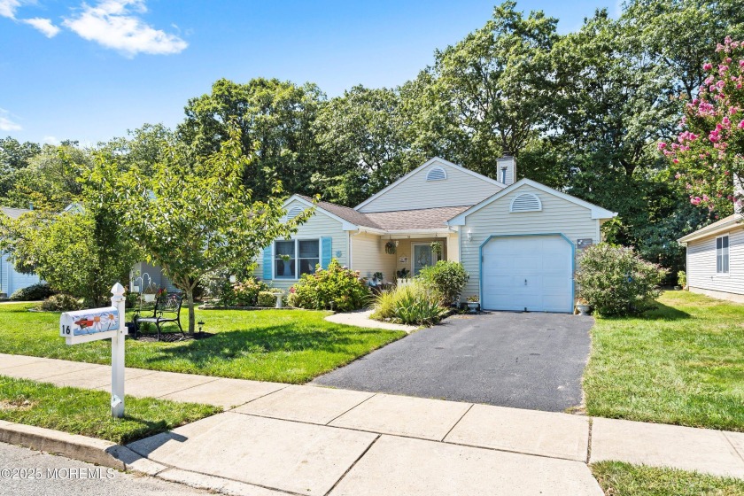 Welcome to Princeton Commons! Edinborough model provides large - Beach Home for sale in Brick, New Jersey on Beachhouse.com