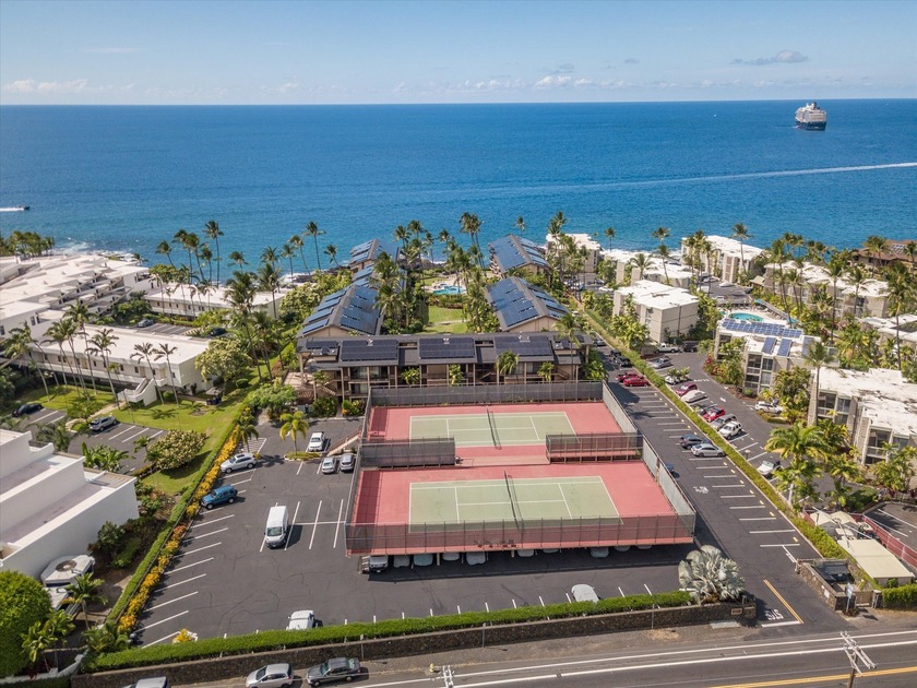 This is a leasehold property. Oversized wrap around lanai and - Beach Condo for sale in Kailua Kona, Hawaii on Beachhouse.com