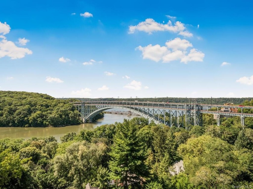 Discover luxury living at Riverpointe in this stunning corner - Beach Condo for sale in Bronx, New York on Beachhouse.com