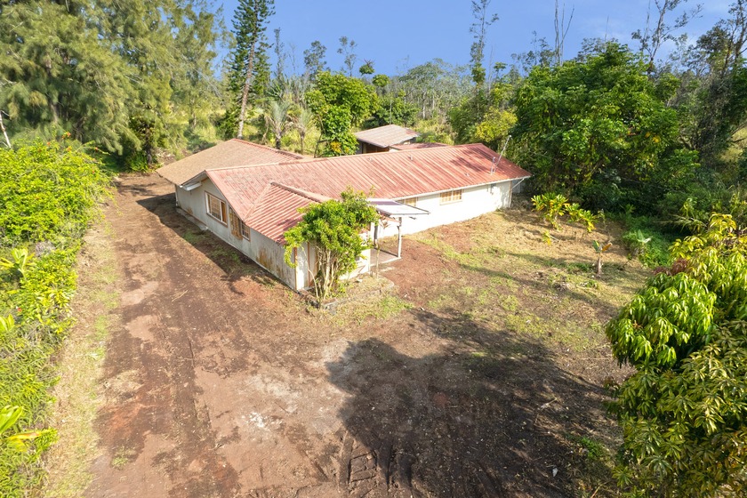 2 bedroom, 2 bath home built in 2006 on 3 acres of land. Land - Beach Home for sale in Mountain View, Hawaii on Beachhouse.com