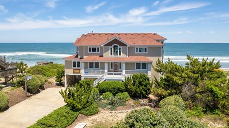 Gorgeous oceanfront retreat situated on an elevated and - Beach Home for sale in Corolla, North Carolina on Beachhouse.com