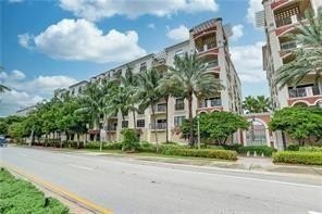 Welcome to 2409 North Ocean Boulevard, Unit 427 in Fort - Beach Condo for sale in Fort Lauderdale, Florida on Beachhouse.com