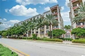 Welcome to 2409 North Ocean Boulevard, Unit 427 in Fort - Beach Condo for sale in Fort Lauderdale, Florida on Beachhouse.com