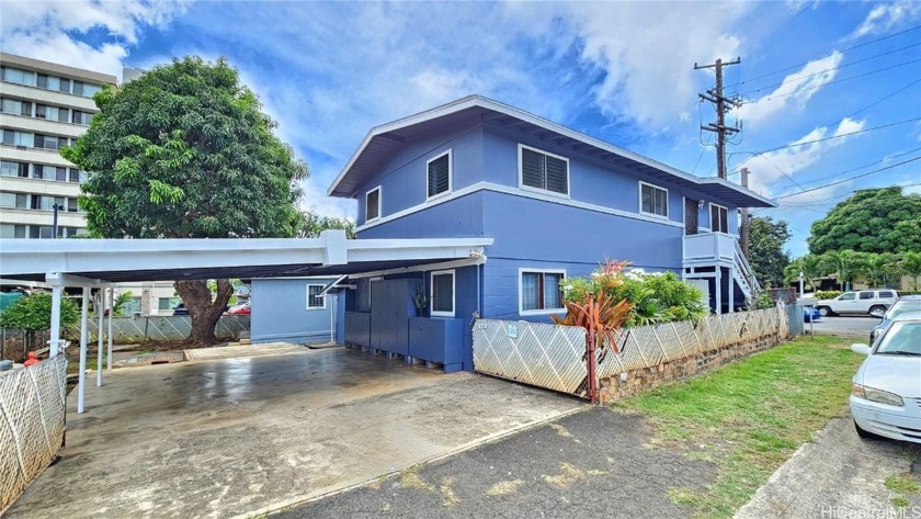 FIRST OPEN HOUSE, 11/24, 2-5pm.  Ideal for Multi-Generational - Beach Home for sale in Waipahu, Hawaii on Beachhouse.com