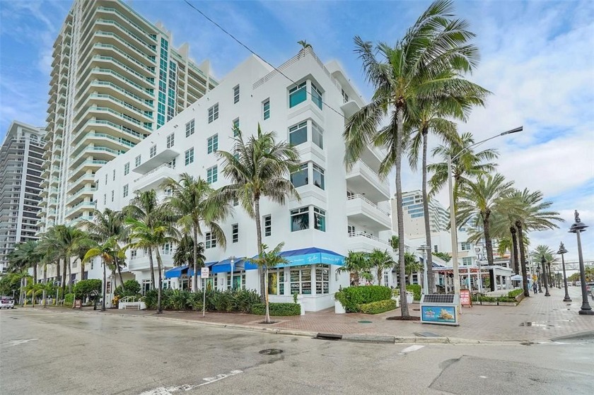 *TOES IN THE SAND* LOCATION, LOCATION! BOUTIQUE OCEANFRONT - Beach Condo for sale in Fort Lauderdale, Florida on Beachhouse.com