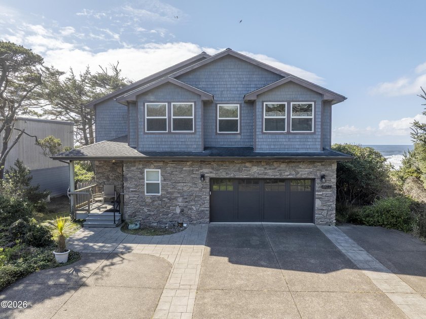 BREATH TAKING VIEWS of the ocean and surf that crash over the - Beach Home for sale in Seal Rock, Oregon on Beachhouse.com