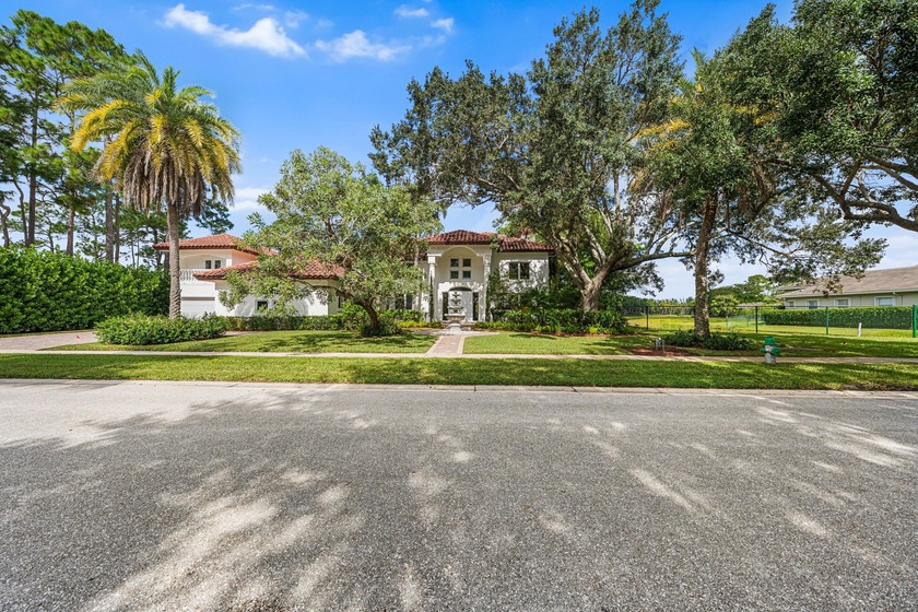 JUST REDUCED! Live the Ibis Country Club lifestyle in this - Beach Home for sale in West Palm Beach, Florida on Beachhouse.com