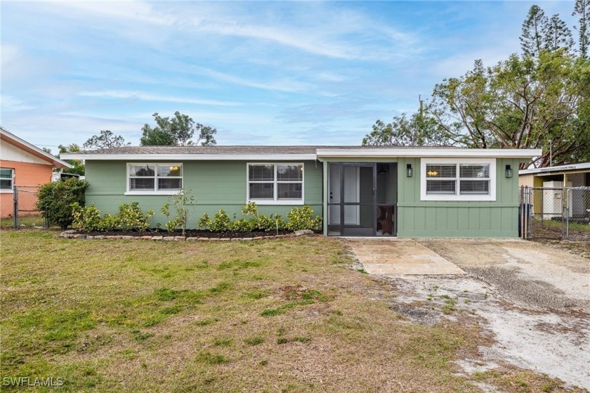 Beautifully Updated 4-Bedroom Home in Central Fort Myers - No - Beach Home for sale in Fort Myers, Florida on Beachhouse.com