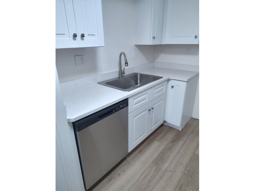 Enjoy this spacious single level home on the 2nd floor in a - Beach Condo for sale in Goleta, California on Beachhouse.com