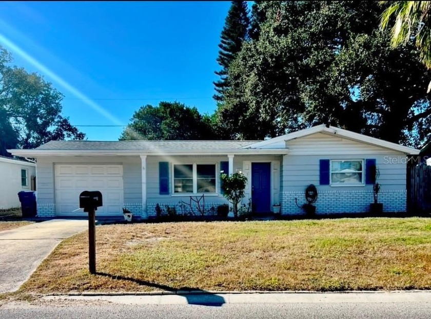 Come see this lovingly maintained 2 Bed 1 Bath, 1 Car Garage - Beach Home for sale in Holiday, Florida on Beachhouse.com