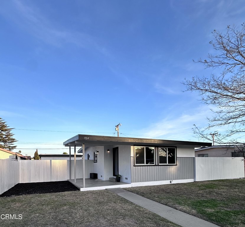 Discover this beautifully renovated 3-bedroom, 1-bathroom home - Beach Home for sale in Oxnard, California on Beachhouse.com