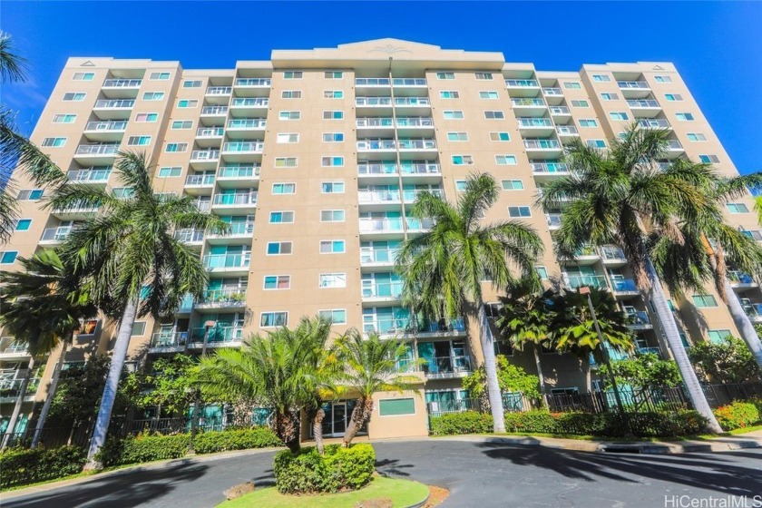 Discover the perfect blend of comfort and convenience in this - Beach Condo for sale in Waipahu, Hawaii on Beachhouse.com