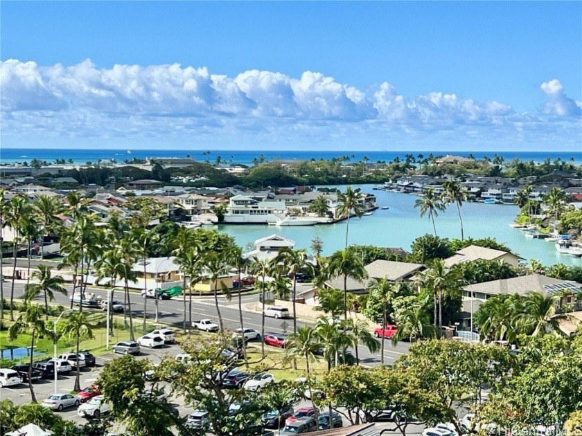 PRICED FOR A QUICK SALE. LOWEST PRICE 2-BEDROOM/2-BATH/2-COVERED - Beach Condo for sale in Honolulu, Hawaii on Beachhouse.com