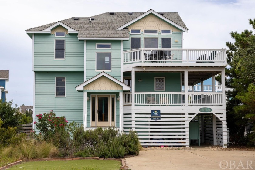 This spacious 7 bedroom 5.5 bath Village of Ocean Hill home - Beach Home for sale in Corolla, North Carolina on Beachhouse.com