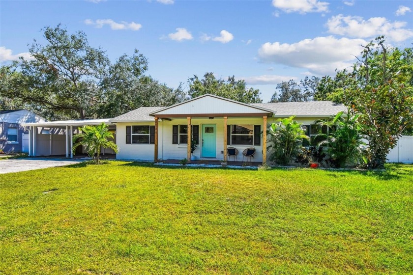 Beautifully & professionally REMODELED Turnkey Home in South - Beach Home for sale in Tampa, Florida on Beachhouse.com