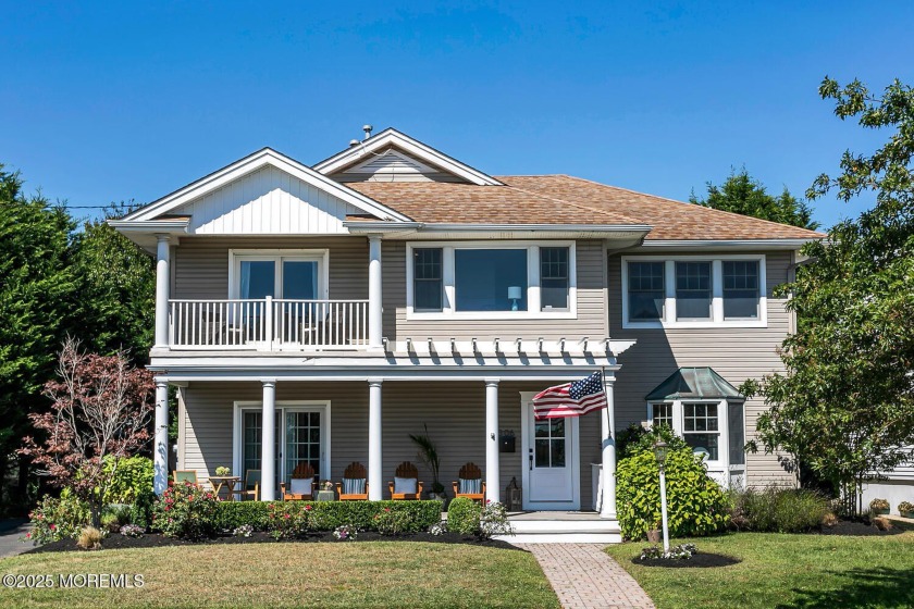 Stunning 4 bedroom, 3 full bath waterfront retreat designed for - Beach Home for sale in Spring Lake, New Jersey on Beachhouse.com
