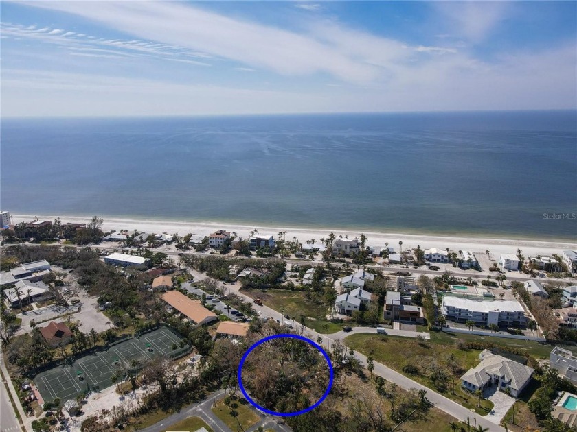 This is a beautiful residential lot on the South end of Longboat - Beach Lot for sale in Longboat Key, Florida on Beachhouse.com