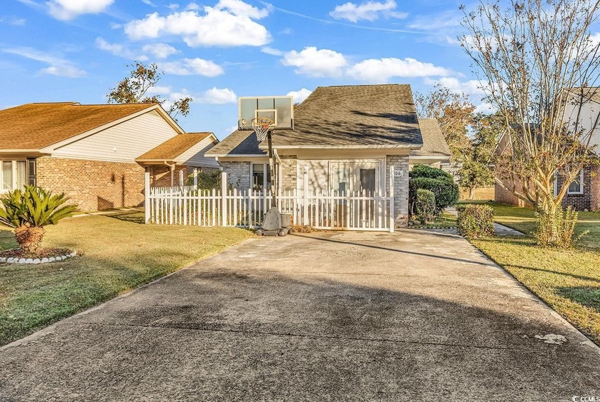 506 Garden Dr. offers value that extends beyond the walls of - Beach Home for sale in Myrtle Beach, South Carolina on Beachhouse.com